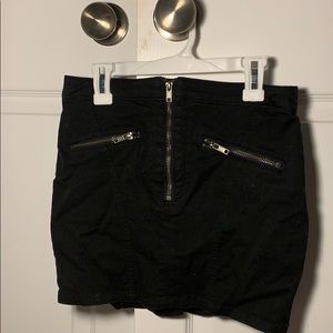 H&M black mini skirt